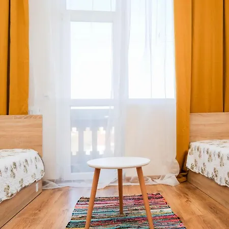 Apartment Romantika - Spacious Center