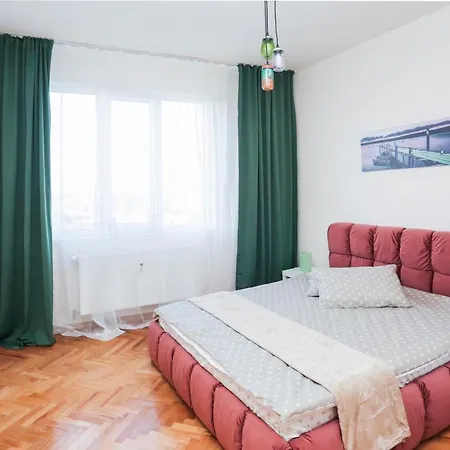 Romantika - Spacious Center Apartment Sofia