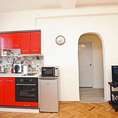 Apartment Romantika - Spacious Center